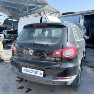 Volkswagen Tiguan - SUV