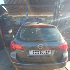 Opel Astra J